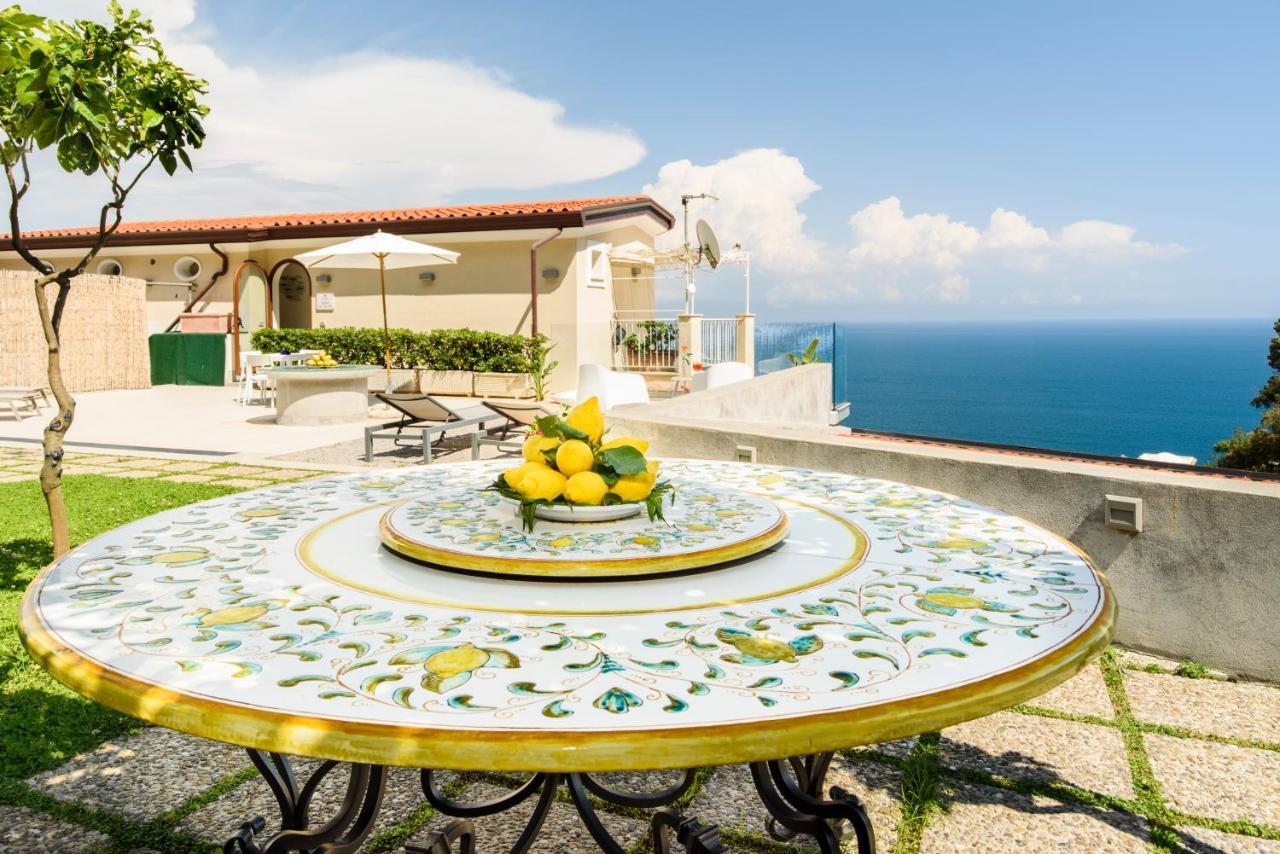 Residenza Al Pesce D'Oro Acomodação com café da manhã Amalfi Exterior foto