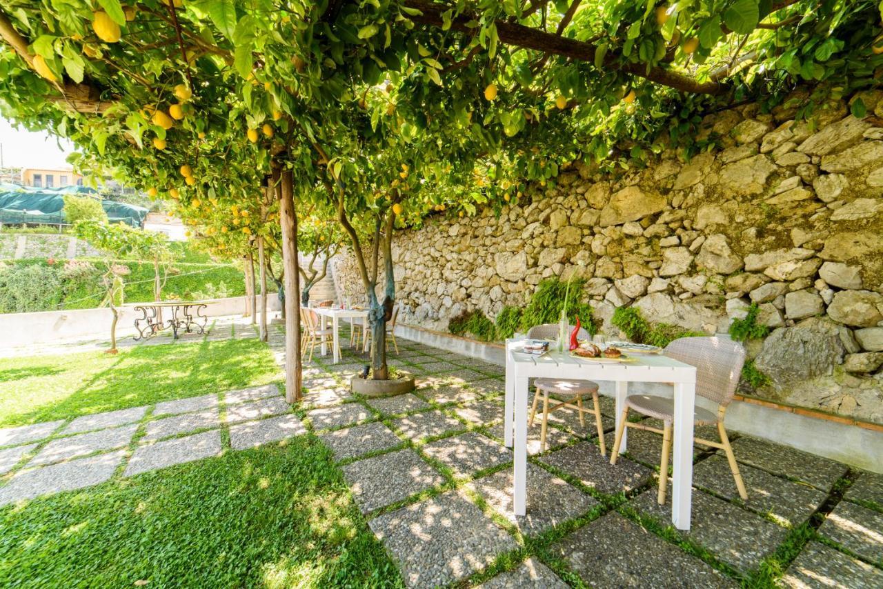 Residenza Al Pesce D'Oro Acomodação com café da manhã Amalfi Exterior foto